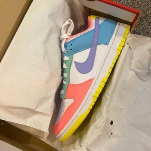 NIKE Dunk Low SE sunset pulse